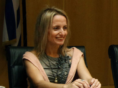 «Πιο κοντά» Μπιρμπίλη και Ευρωπαϊκή Επιτροπή